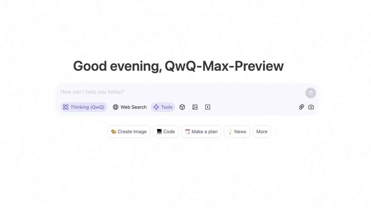 Ekraanipilt, millel on tekst 'Good evening, QwQ-Max-Preview'. All on otsingukast küsimusega 'How can I help you today?' ning valikud 'Thinking (QwQ)', 'Web Search' ja 'Tools'. Allpool on erinevad ikoonid märgistega 'Create image', 'Code', 'Make a plan', 'News' ja 'More'.